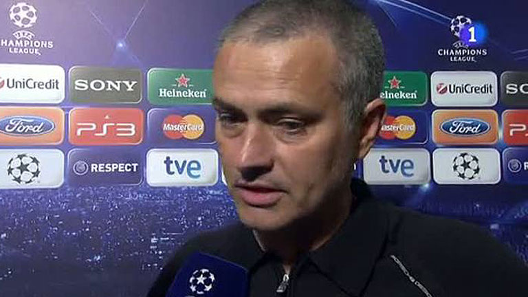 Mourinho: "No tenemos que hacer una remontada hist&oacute;rica"