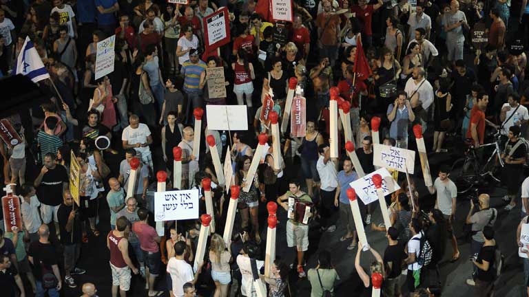 Los indignados de Israel toman las calles de nuevo pero fragmentados