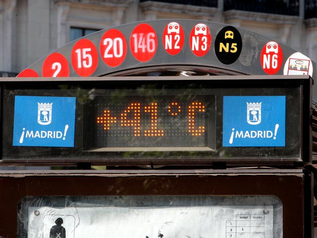 Media Espa&ntilde;a se derrite por las altas temperaturas