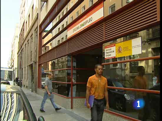 Muchos parados se han acercado hoy a las oficinas de empleo buscando informaci�n sobre la ayuda de 420 euros