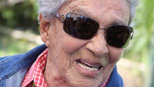 Ver v&iacute;deo  'Muere Chavela Vargas'