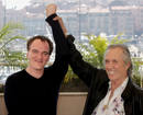 Carradine, junto a Quentin Tarantino, el director que le devolvi&oacute; al estrellato con Kill Bill.