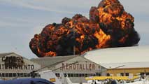 Ir al Video&nbsp;Muere un piloto tras estrellarse un avi&oacute;n de exhibici&oacute;n en Madrid