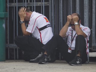 Ver vídeo  'La muerte vuelve a asolar el paddock de MotoGP'