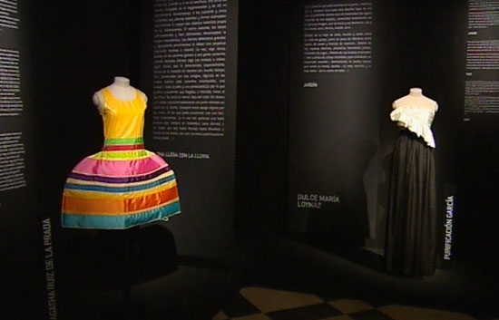 Muestra de trajes que dise�adores espa�oles, h�ngaros y belgas han pensado para personajes literarios de autores de estos pa�ses