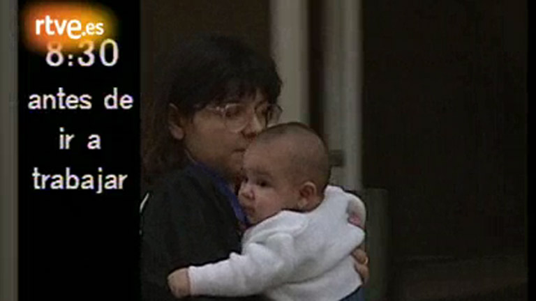 L&iacute;nea 900 - Mujer, profesi&oacute;n, hijos. Una historia embarazosa (1992)