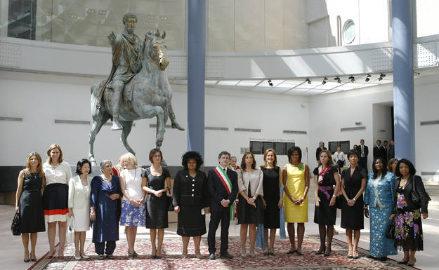Las m&uacute;jeres de los l&iacute;deres del G-8
