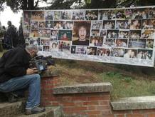 El mural de homenaje a Simoncelli contin&uacute;a recibiendo mensajes de los aficionados