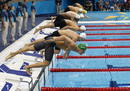 El nadador sudafricano Roland Schoeman compite en su serie clasificatoria ol&iacute;mpica de los 50m estilo libre disputada en Londres.