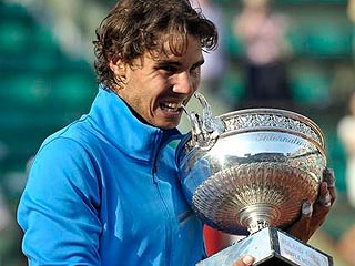 Ver v&iacute;deo  'Nadal, n&uacute;mero uno dentro y fuera de la pista'