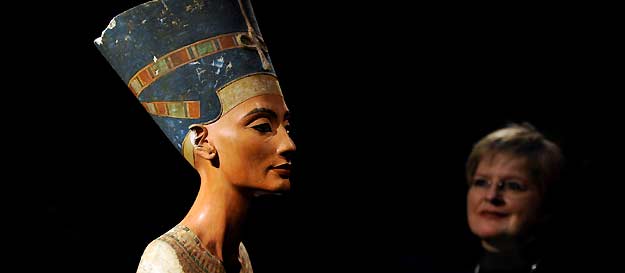 Nefertiti en el Neues Museum de Berlín Nefertiti en el Neues Museum de Berlín