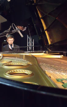 Neil Hannon en los Acusticos de Hoy empieza todo