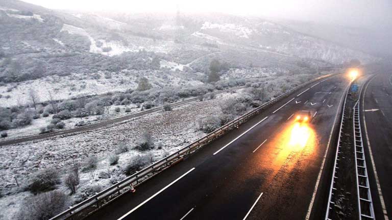 Viento en el sureste y nevadas en las monta&ntilde;as de la mitad norte