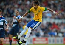 Neymar ha guiado a Brasil a la victoria ante Reino Unido.