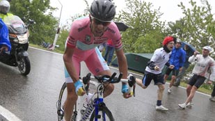 Nibali da en la cronoescalada un paso decisivo para ganar el Giro Nibali da en la cronoescalada un paso decisivo para ganar el Giro