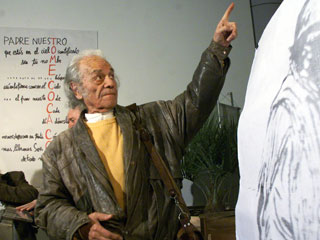 Ver v&iacute;deo  'Nicanor Parra recibe el Premio Cervantes'