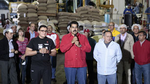 Ver v&iacute;deo  'Nicol&aacute;s Maduro dice que Ch&aacute;vez regresar&aacute; a Venezuela "m&aacute;s pronto que tarde"'