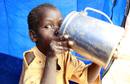 Un ni&ntilde;o bebe en el campo de refugiados de Dadaab, donde hay 200.000 menores.