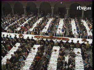 Ver v&iacute;deo  'Nobel - Cela cena de gala de los Nobel'