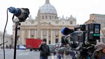 Ir al Video&nbsp;Normalidad en el Vaticano un d&iacute;as despu&eacute;s del anuncio de la renuncia del Papa
