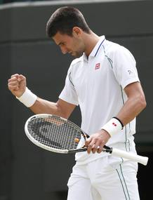 Novak Djokovic, en su partido de cuartos de final de Wimbledon.