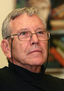 El novelista israel&iacute; Amos Oz