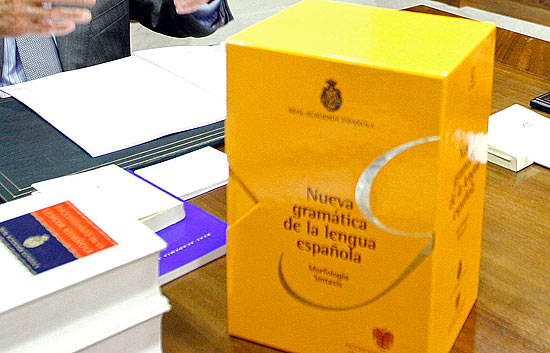 Ya est&aacute; a la venta la "Nueva gram&aacute;tica de la lengua espa&ntilde;ola", la anterior ten&iacute;a ya 80 a&ntilde;os