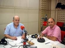 Juan León, investigador del CSIC, durante su entrevista en 'A hombros de gigantes' con Manuel Seara Juan León, investigador del CSIC, durante su entrevista en 'A hombros de gigantes' con Manuel Seara