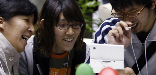 La nueva Nintendo DS debuta en Tokyo