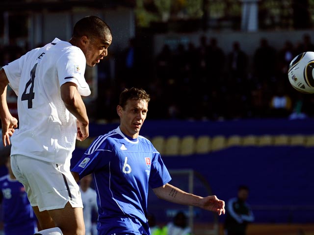 Resumen del Nueva Zelanda 1-1 Eslovaquia