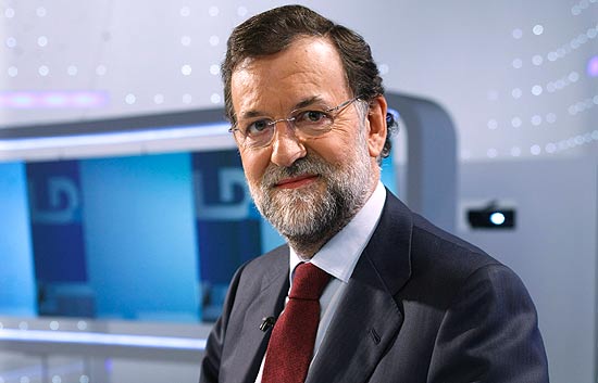 Desayunos - Rajoy apoya un contrato con indemnizaci&oacute;n creciente