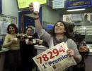 En el centro de Madrid se ha vendido el n&uacute;mero 78.294, agraciado con el Gordo de Navidad, con tres millones de euros a la serie.