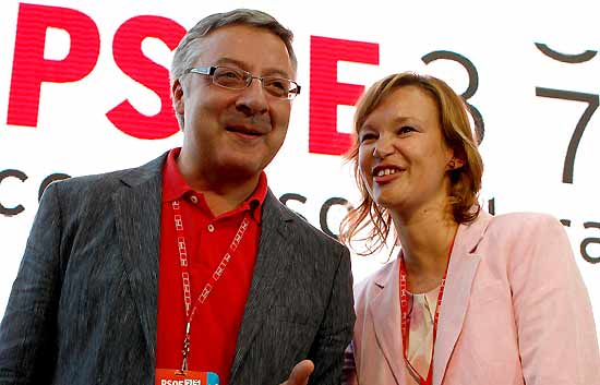 Blanco y Paj&iacute;n, n&uacute;meros dos y tres del PSOE
