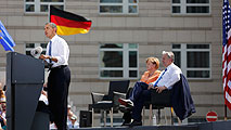 Video: Obama en Berlín: "Todo el mundo merece una oportunidad, ya sea en Chicago, Cleveland, Atenas o Madrid" Video: Obama en Berlín: "Todo el mundo merece una oportunidad, ya sea en Chicago, Cleveland, Atenas o Madrid"