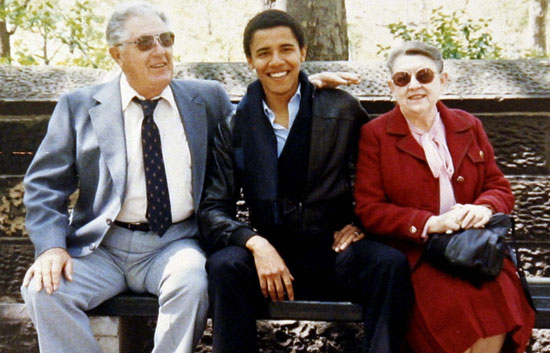 Obama recibe el apoyo de Clinton y se toma d&iacute;as libres para visitar a su abuela