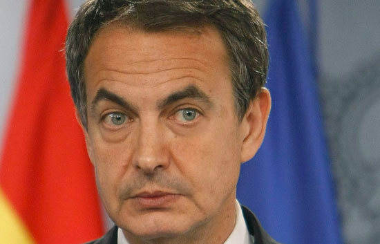 Zapatero se re&uacute;ne con los sindicatos y la patronal para presentar su reforma laboral