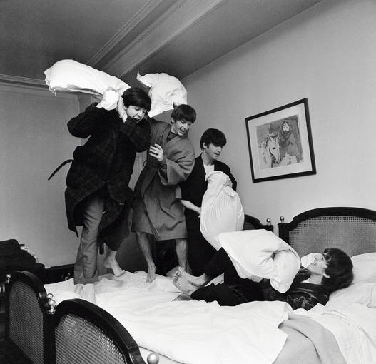 UNA OBRA RETRATA LOS INSTANTES EN QUE LOS BEATLES SE CONVIRTIERON EN LEYENDA