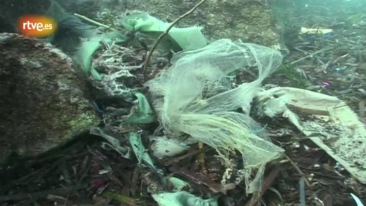 La Noche Tem&aacute;tica - Oceanos de pl&aacute;stico - Avance