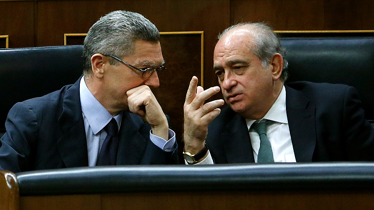 El Gobierno ofrece a ETA el fin de la dispersi&oacute;n de presos si anuncia su disoluci&oacute;n