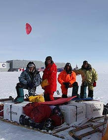 Equipo de la expedici&oacute;n Acciona Windpowered Ant&aacute;rtica.