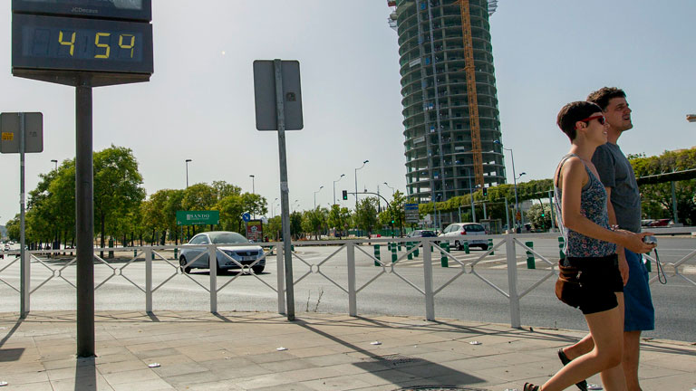 Fuerte ola de calor en el inicio del verano
