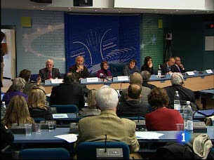 Ver v&iacute;deo  'La OMS se defiende, ante el Consejo de Europa, frente a quienes le acusan de alarmismo con la Gripe A'