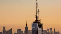 Ir al Video&nbsp;El One World Center de Nueva York ya tiene su antena