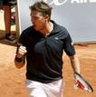 Stanislas Wawrinka se felicita tras ganar un punto ante el argentino Juan Mart&iacute;n del Potro.