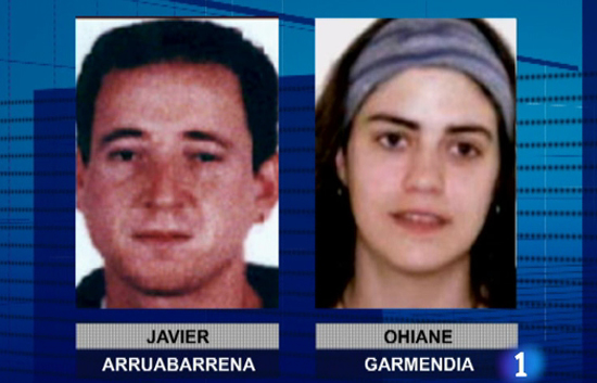La polic&iacute;a francesa sigue registrando la casa en la que ha detenido a los presuntos etarras Ohiane Garmendia y Javier Arruabarrena
