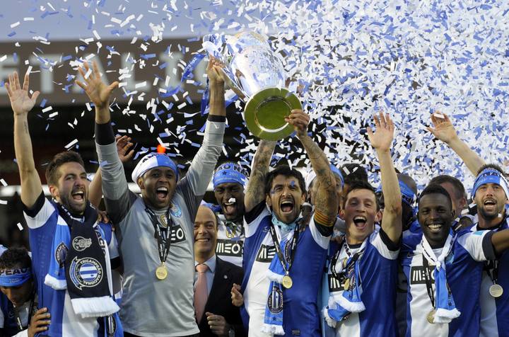 El Oporto celebra el t&iacute;tulo