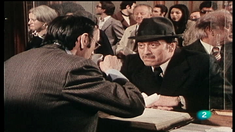 Este se&ntilde;or de negro - Los oportunos tr&aacute;mites