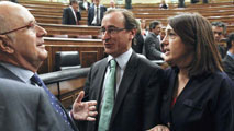 Ir al Video&nbsp;La oposici&oacute;n pide explicaciones a Montoro sobre el caso de la Infanta y Hacienda