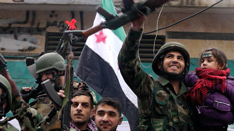 La oposici�n siria asegura que 65 personas han muerto en la represi�n en Hama y Homs
