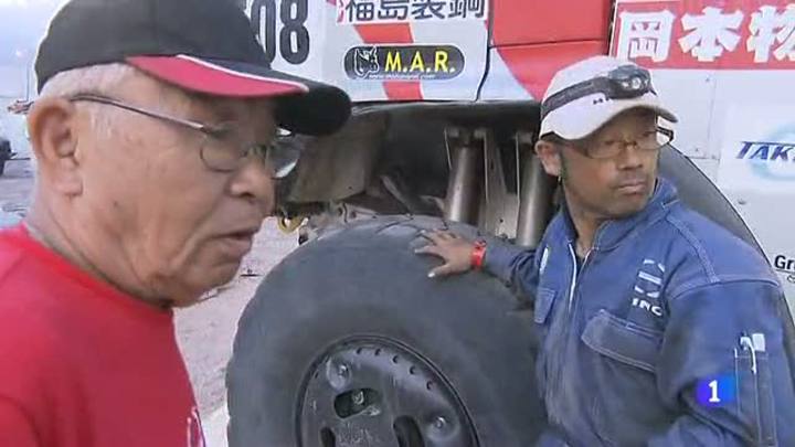 Ir al Video&nbsp;El orgullo de acabar el Dakar 'sano y salvo'